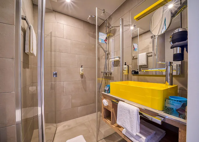 Отель Vienna House Easy By Wyndham 3*