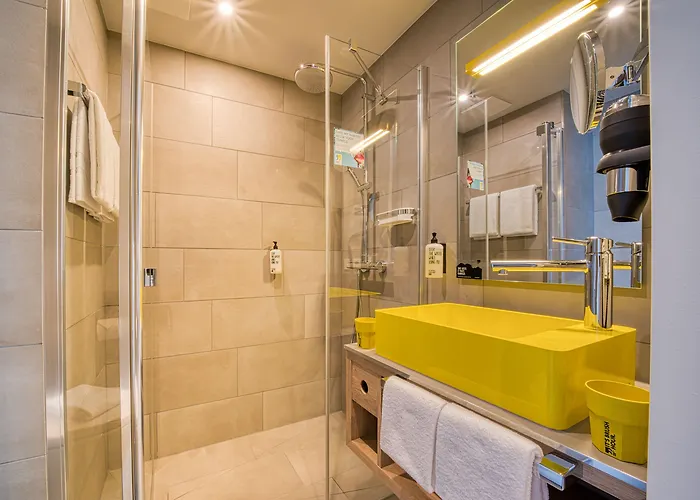 Vienna House Easy By Wyndham Отель