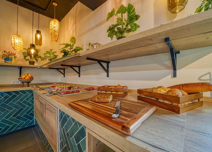 Vienna House Easy By Wyndham Отель