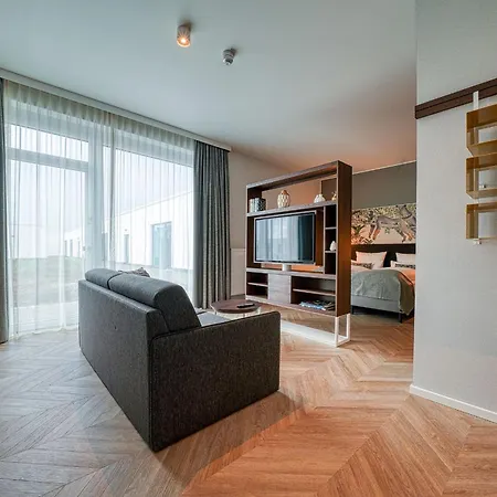 Готель Vienna House Easy By Wyndham 3*