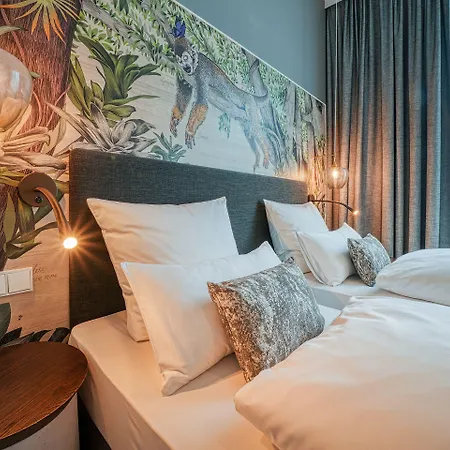 Vienna House Easy By Wyndham Отель