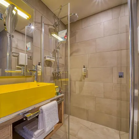 Vienna House Easy By Wyndham Готель 3*