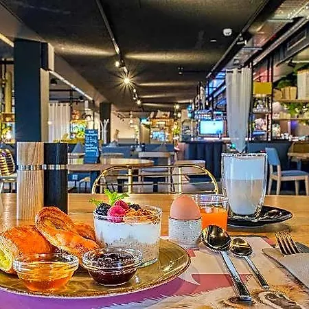 Vienna House Easy By Wyndham 3*