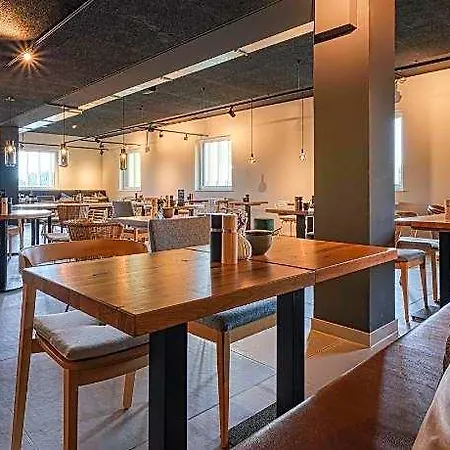 Hotell Vienna House Easy By Wyndham 3*