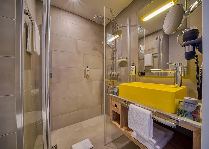 Vienna House Easy By Wyndham Hotel 3*