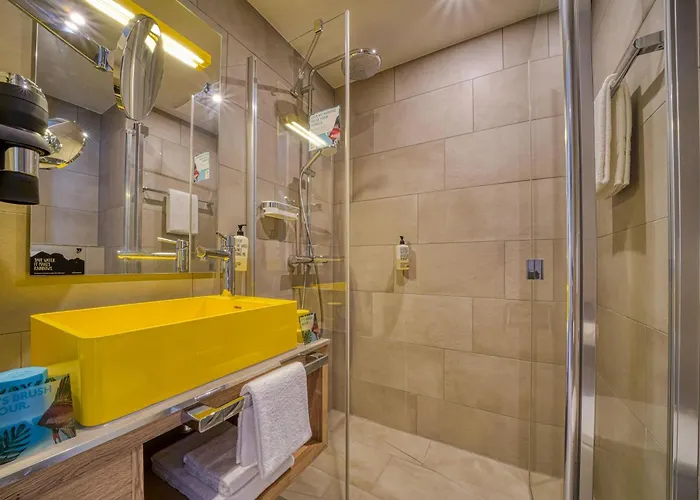 Vienna House Easy By Wyndham Hotel 3*